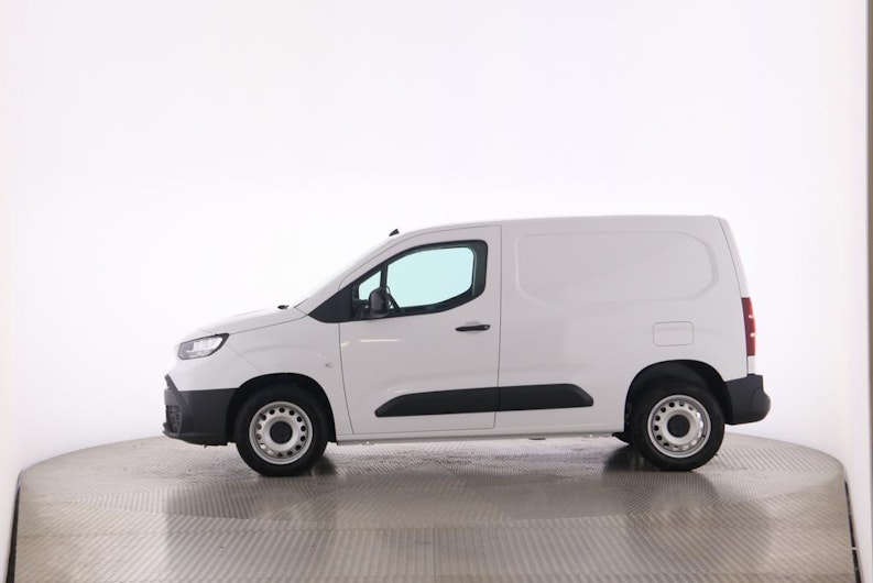 Vehicle image TOYOTA PROACE CITY