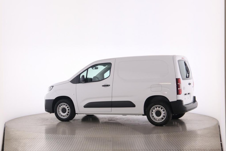 Vehicle image TOYOTA PROACE CITY