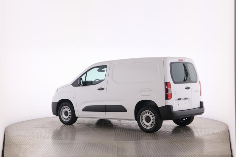 Vehicle image TOYOTA PROACE CITY