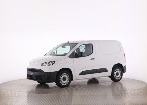 Vehicle image 32 Vehicle image 32