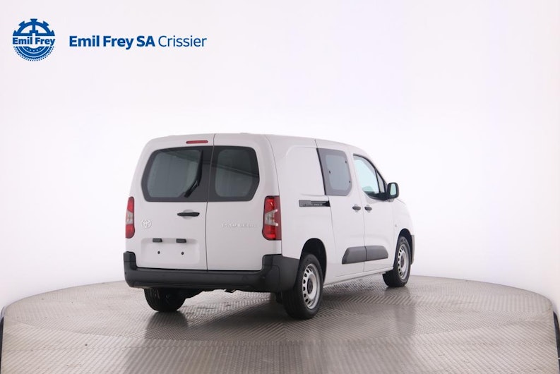 Vehicle image TOYOTA PROACE CITY