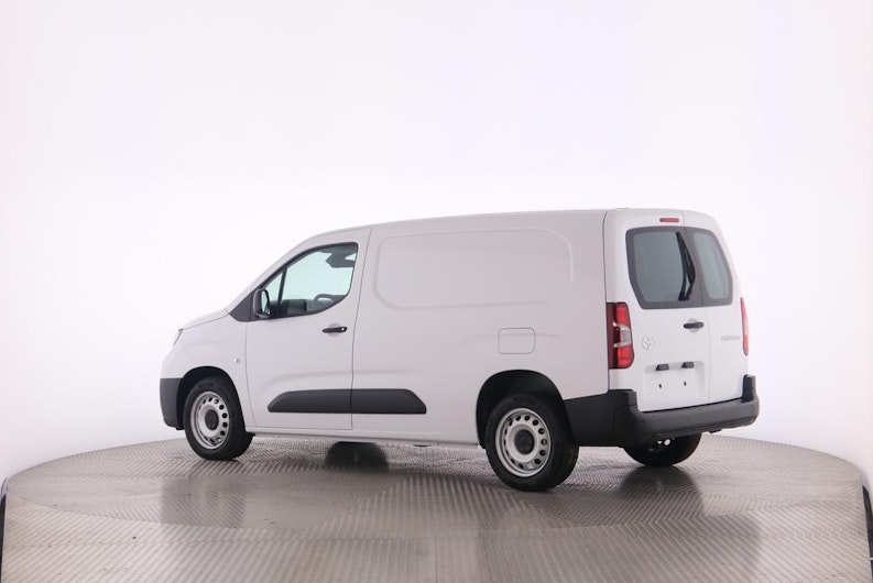 Vehicle image TOYOTA PROACE CITY