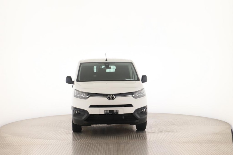 Vehicle image TOYOTA PROACE CITY