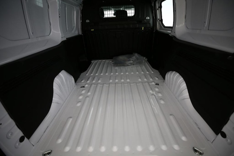 Vehicle image TOYOTA PROACE CITY