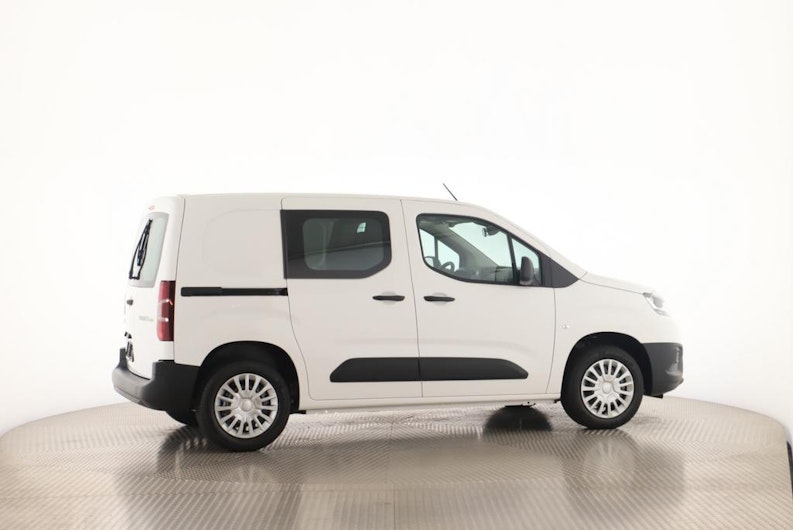 Vehicle image TOYOTA PROACE CITY