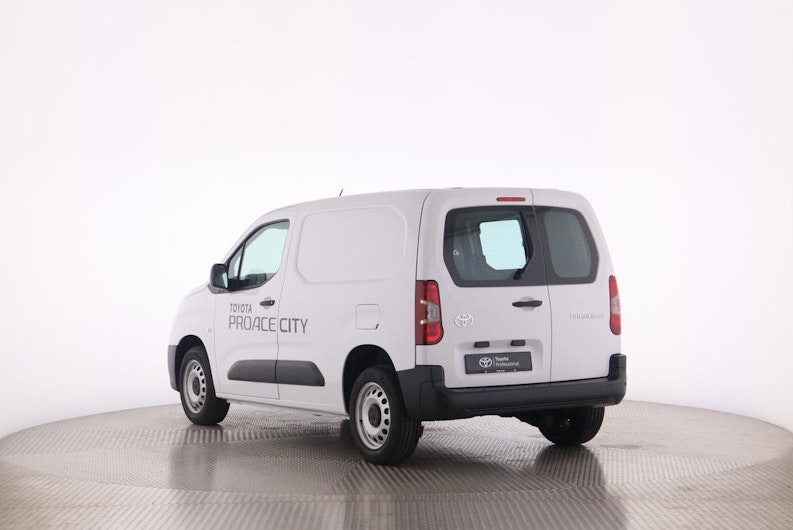 Vehicle image TOYOTA PROACE CITY