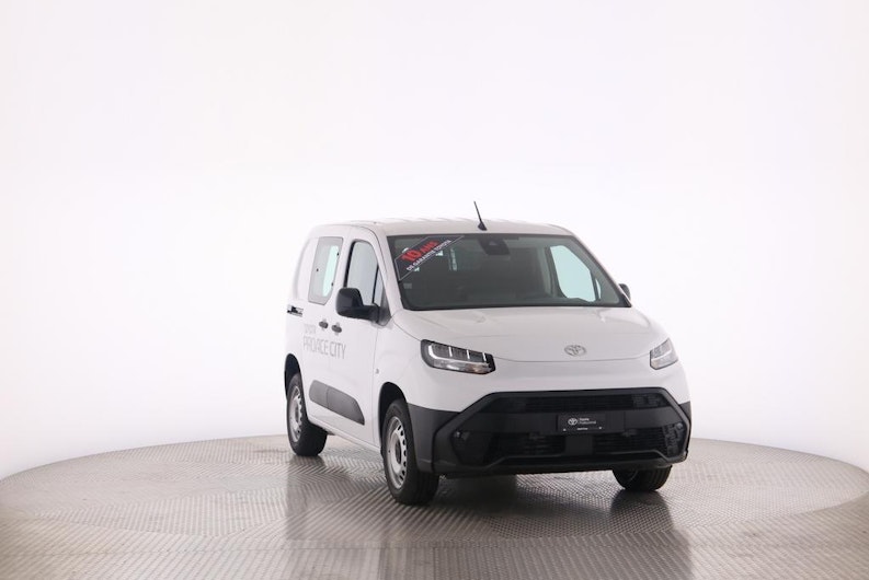 Vehicle image TOYOTA PROACE CITY