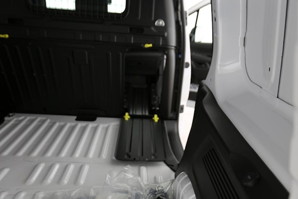 Vehicle image 8 Vehicle image 8