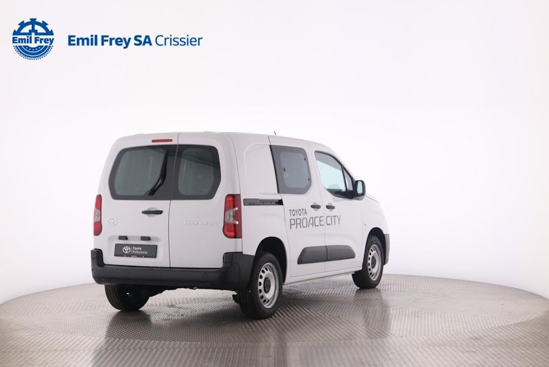 Vehicle image TOYOTA PROACE CITY