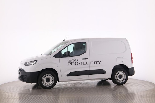 Vehicle image 33 Vehicle image 33