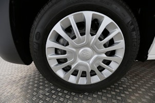 Vehicle image TOYOTA PROACE CITY Van L2 1.2 Active