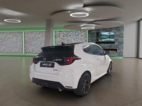 Vehicle image 3 Vehicle image 3