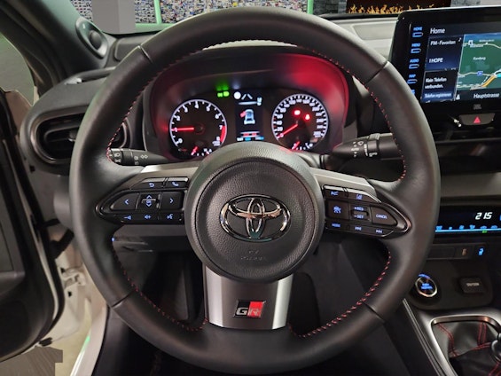 Vehicle image 10 Vehicle image 10