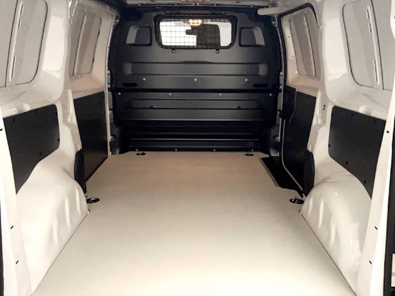 Vehicle image 9 Vehicle image 9