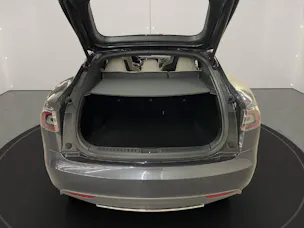 Tesla Model S 90 Performance D Allrad 772 PS