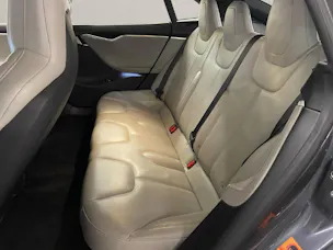 Tesla Model S 90 Performance D Allrad 772 PS