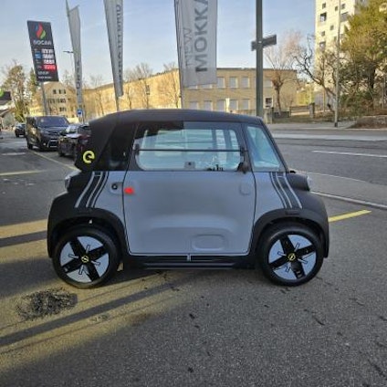 Vehicle image 10 Vehicle image 10