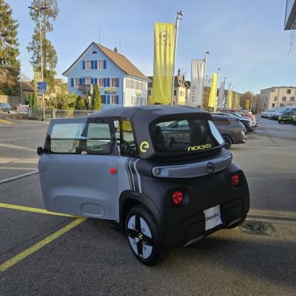 Vehicle image 9 Vehicle image 9