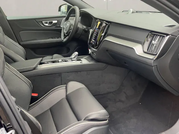 Volvo V60 2.0 B4 Ultimate Dark