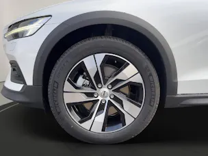 Volvo V60 Cross Country 2.0 B4 Plus AWD