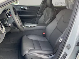 Volvo V60 Cross Country 2.0 B4 Plus AWD