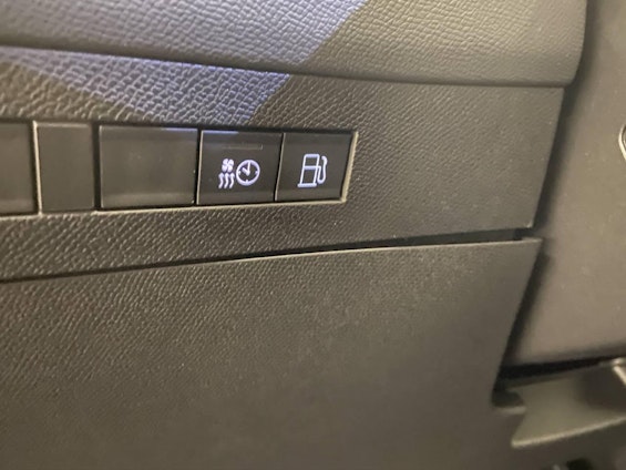 Vehicle image 10 Vehicle image 10