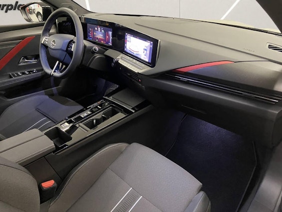 Vehicle image 8 Vehicle image 8