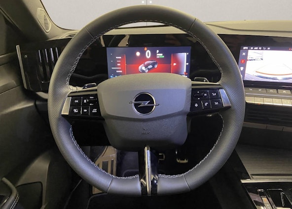 Vehicle image 5 Vehicle image 5