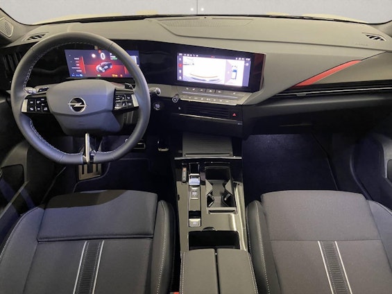 Vehicle image 4 Vehicle image 4