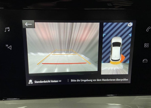 Vehicle image 6 Vehicle image 6