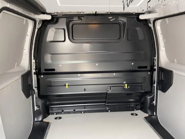Peugeot e-Expert Kaw. 75 kWh 136 Premium