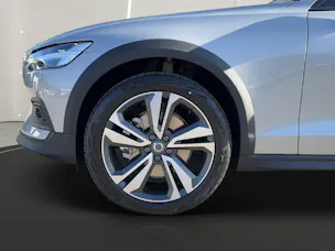 Volvo V60 Cross Country 2.0 B4 Ultimate AWD