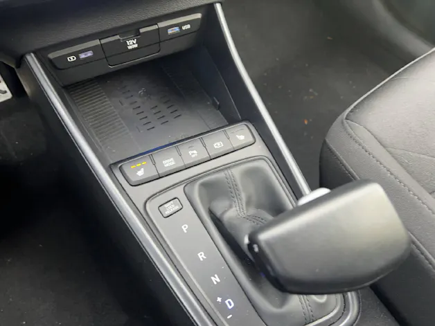 Hyundai Bayon 1.0 T-GDi 120 Amplia 48V
