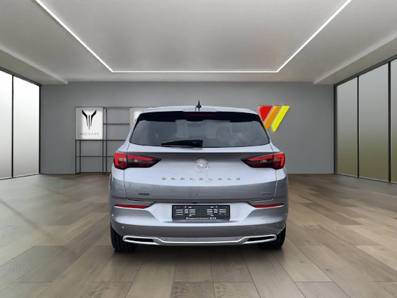 Vehicle image 15 Vehicle image 15