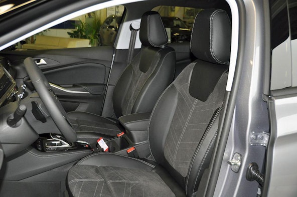 Vehicle image 20