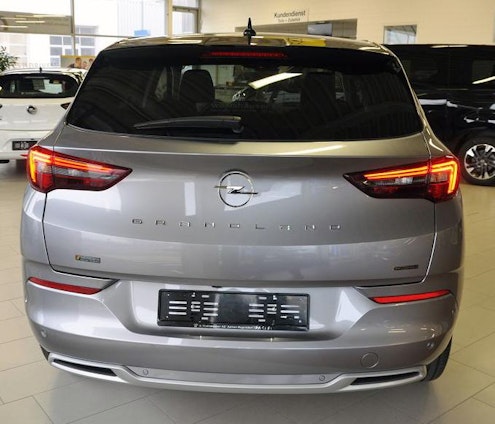 Vehicle image 30