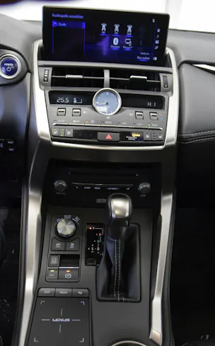 Lexus NX 300h Excellence
