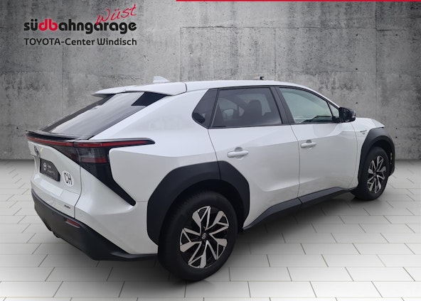 Vehicle image 11 Vehicle image 11