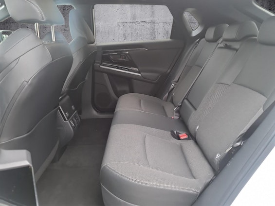 Vehicle image 8 Vehicle image 8