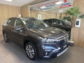 Vehicle image SUZUKI S-CROSS