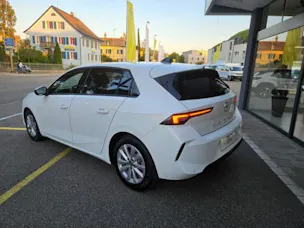 Opel Astra 1.2i Swiss
