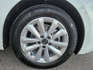 Opel Astra 1.2i Swiss
