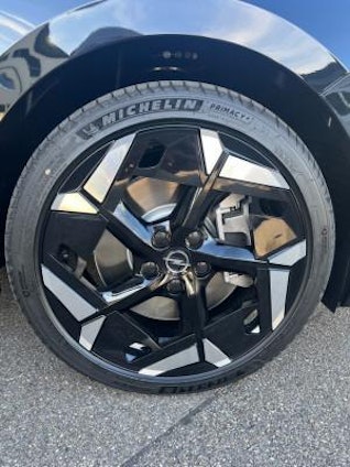 Vehicle image 5 Vehicle image 5