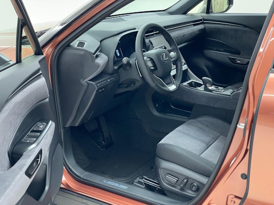 Vehicle image 6 Vehicle image 6