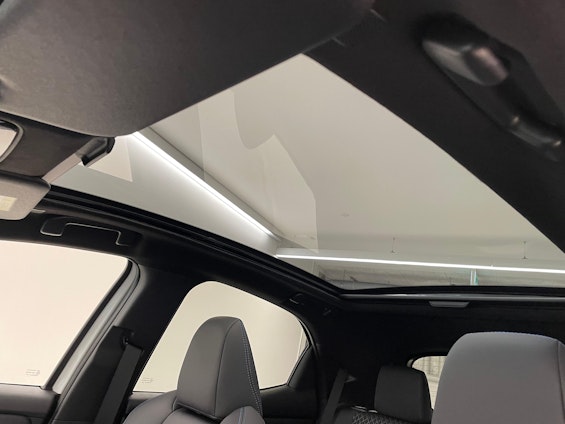 Vehicle image 15 Vehicle image 15