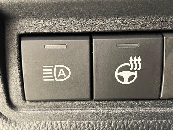 Vehicle image 13 Vehicle image 13