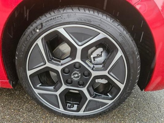 Vehicle image 6 Vehicle image 6