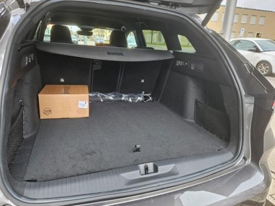 Vehicle image 6 Vehicle image 6