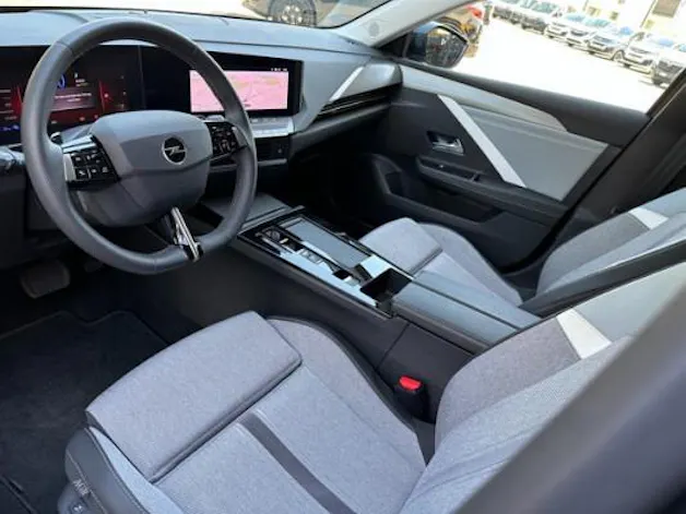 Opel Astra ST 1.6PHEV Swiss+ A