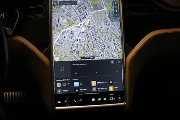 Tesla Model S 85 Performance D 772 PS